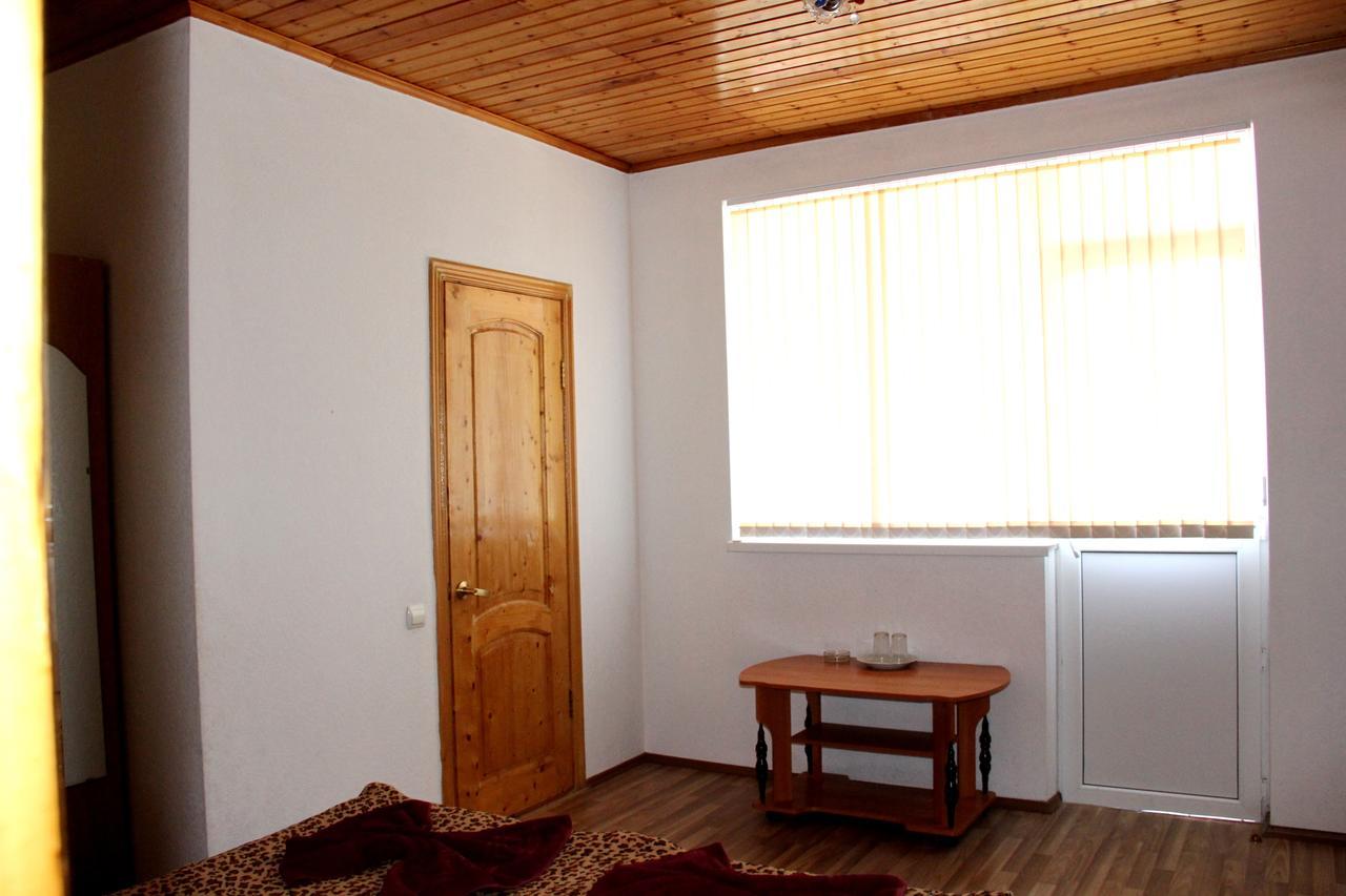 Mandarinoviy Sad Hotel Gagra Buitenkant foto